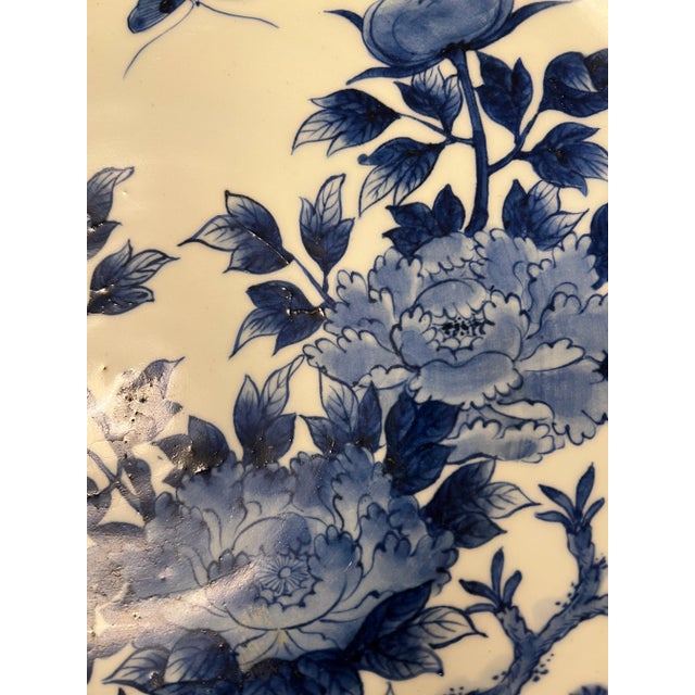 1870 Japanese Arita Meiji Period Charger Blue White Peony Butterfly Pattern For Sale - Image 4 of 5