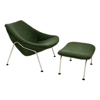 Vintage Oyster Armchair and Ottoman from Artifort, 1980, Set of 2 For Sale