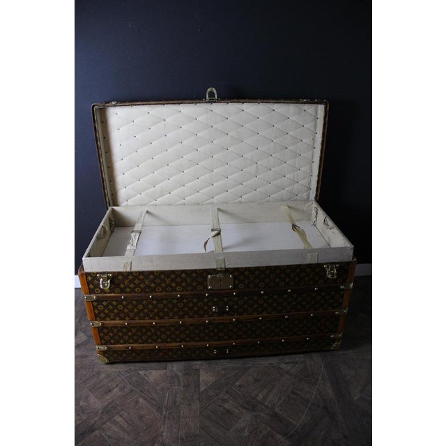 Monogrammed Trunk from Louis Vuitton, 1920s For Sale - Image 4 of 18