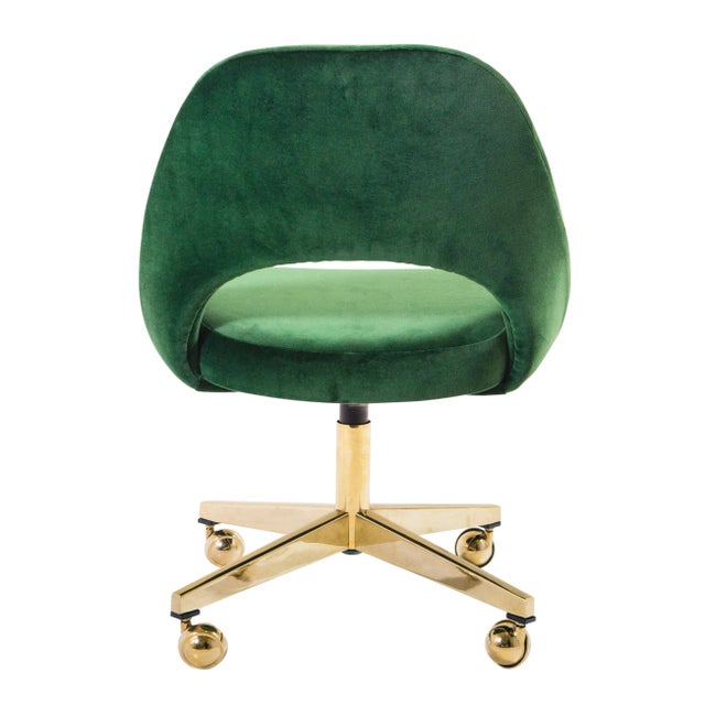 Knoll Saarinen Executive Armless Chair in Emerald Green Velvet, Vintage Swivel Base For Sale - Image 4 of 4