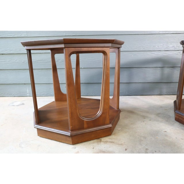 1960s Vintage Mid Century Pair of Octagon Side Table by Bassett Broyhill Brasilia Style 60's Retro Atomic Glass Top For Sale - Image 5 of 12