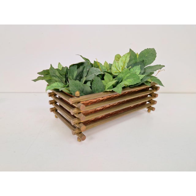 Edwardian Sculptural Copper Planter, England, 1920, in Very Good conditions. Designed 1920 to 1949