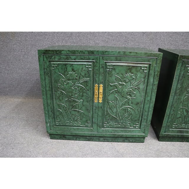 Chinoiserie Pair of Henredon Faux Malachite Cabinets For Sale - Image 3 of 16