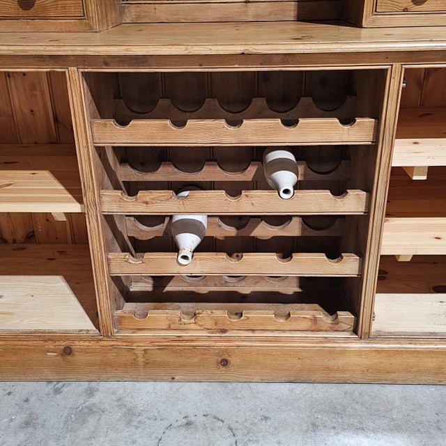 Vintage English Pine Kitchen Dresser With Plate Rack & Wine Storage For Sale In Orlando - Image 6 of 13