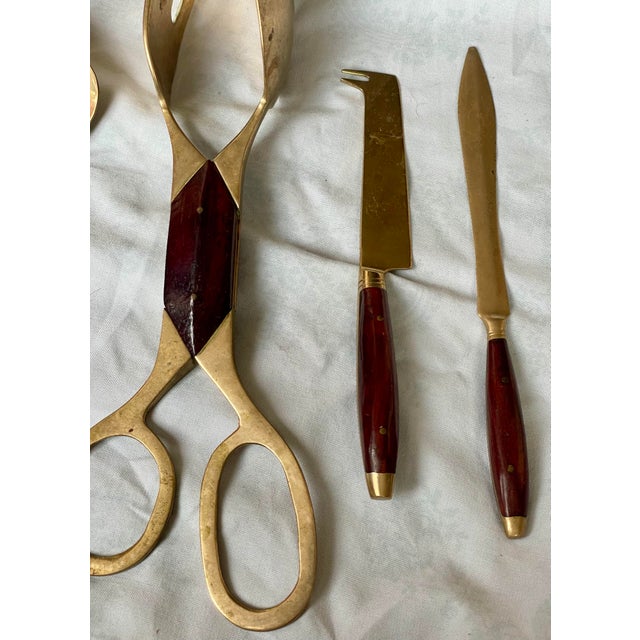 Mid 20th Century Rosewood & Brass Flatware 5 Serving Pieces Tongs Pie Bonbon Spoon Cheese Knife For Sale - Image 10 of 12