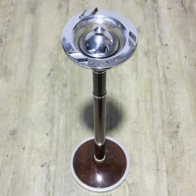 Art Deco Standing Ashtray, 1930s, in Very Good conditions. Designed 1920 to 1949