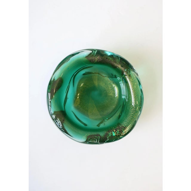 Emerald Italian Murano Art Glass Bowl, Organic Modern, Emerald Green Gold, Mid-20th Century, Italy For Sale - Image 8 of 12