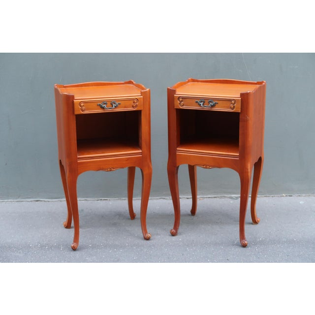 Pair of French Louis XV Style Side Tables Nightstands For Sale - Image 4 of 14
