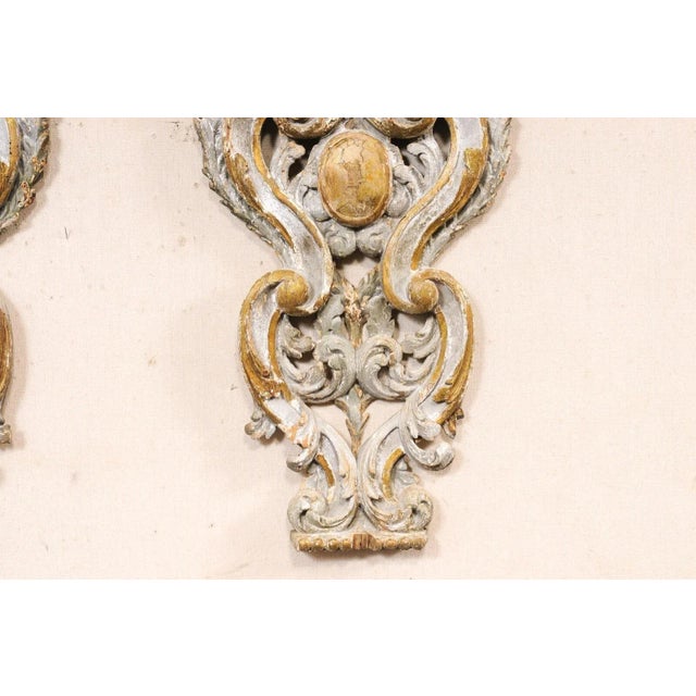 Pair of 18th Century Italian Pierce-Carved Wall Corbels For Sale - Image 4 of 10