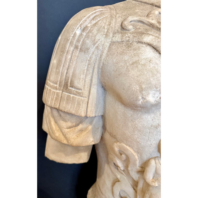 Life-Size Carved Marble Torso of a Roman Soldier, 20th Century For Sale In New York - Image 6 of 15