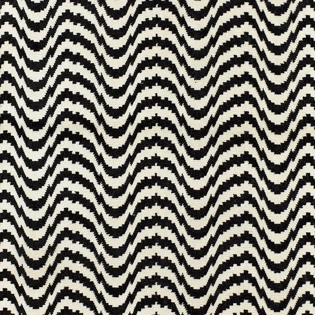 Sample - Schumacher Zorio Velvet Fabric in Ebony For Sale