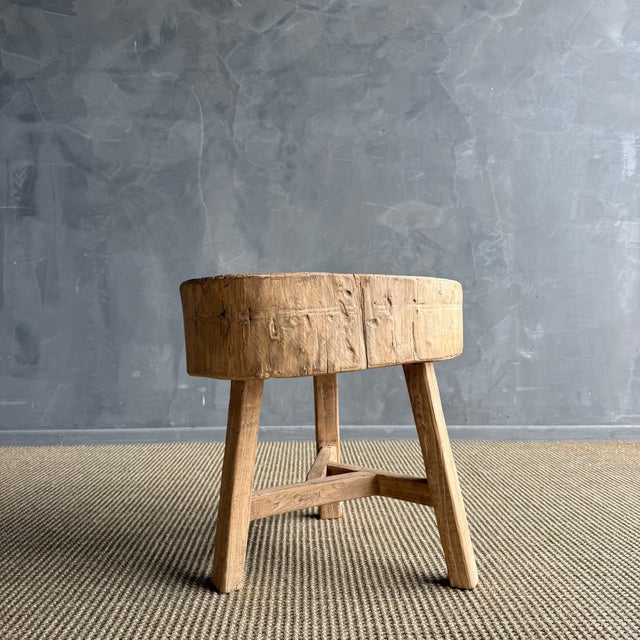 Mid-Century Modern Vintage Elm Wood Chop Block Table #9e7 For Sale - Image 3 of 8