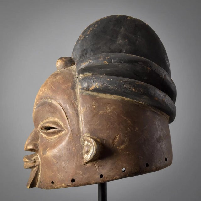 Early 20th Century Early 20th Century Suku Helmet Mask For Sale - Image 5 of 14