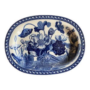 Antique Early 19th Century Wedgwood Creamware Blue & White Botanical Platter in the Darwin Water Lily Pattern Circa 1825