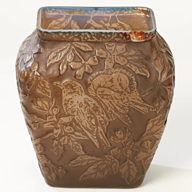 Victorian Early 20th Century Victorian Styled Rectangular Glass Vase With Aviary and Floral Motif in Relief For Sale - Image 3 of 4