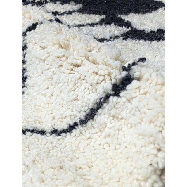 Black and Ivory Moroccan Rug - 9 X 6.3 Ft For Sale In Cleveland - Image 6 of 8