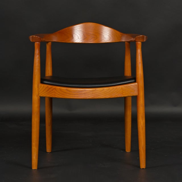 Mid-Century Modern Mid-Century Modern Oak Round Chair in the Style of Hans Wegner For Sale - Image 3 of 12