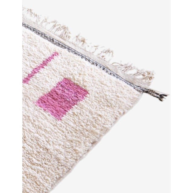 Pink 2020's Moroccan Pink Azilal Wool Rug - 9.9 X 6.4 Ft For Sale - Image 8 of 9