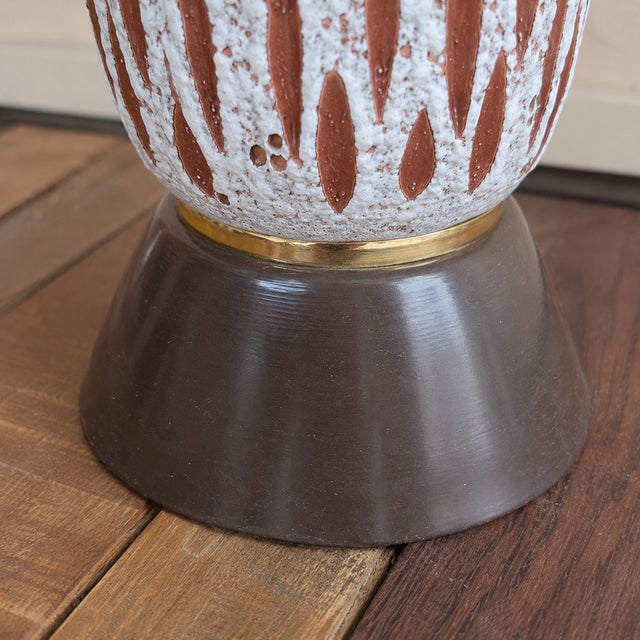 1960s Ceramic Lava Glaze Table Lamp, Tall Sculptural Mid Century Lighting For Sale - Image 11 of 11