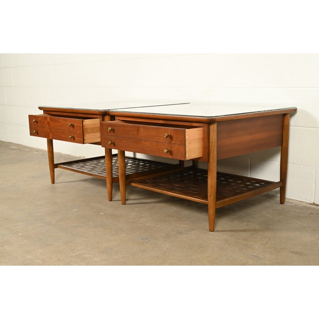 Brown Paul McCobb Style Mid-Century Modern Walnut and Woven Shelf End Tables by Lane, Circa 1960s For Sale - Image 8 of 15