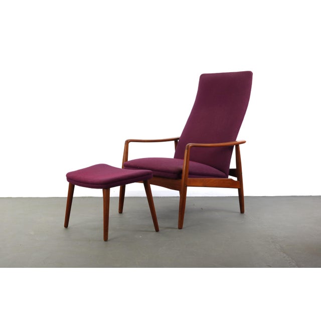Brown Danish Modern His Lounge Chair w/ an Ottoman by Soren J. Ladefoged, ca. late 1950s, Denmark For Sale - Image 8 of 8