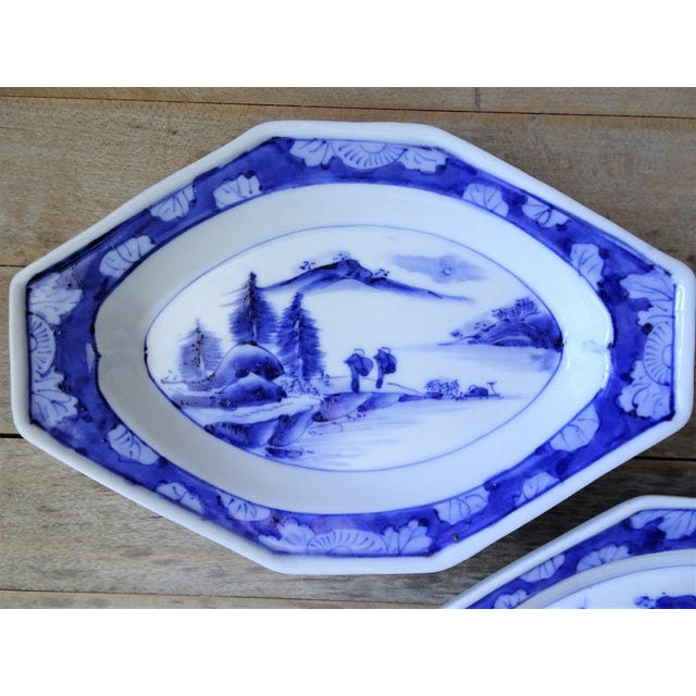 Antique Imari Japanese Blue And White Plates Set Of 5 Chairish
