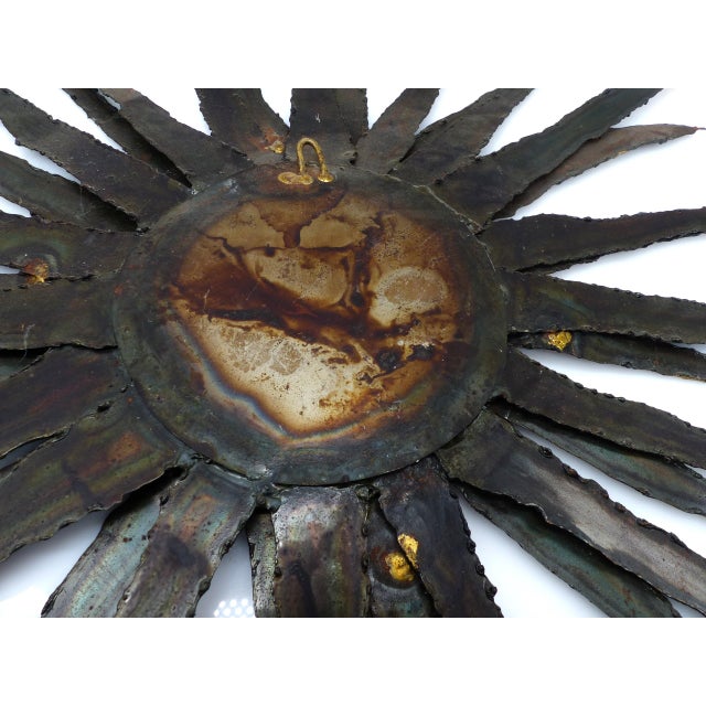 Black Large Brutalist Sunburst Mirror in Patinated Metal with Gilt Highlights, Europe, 1970 For Sale - Image 8 of 9
