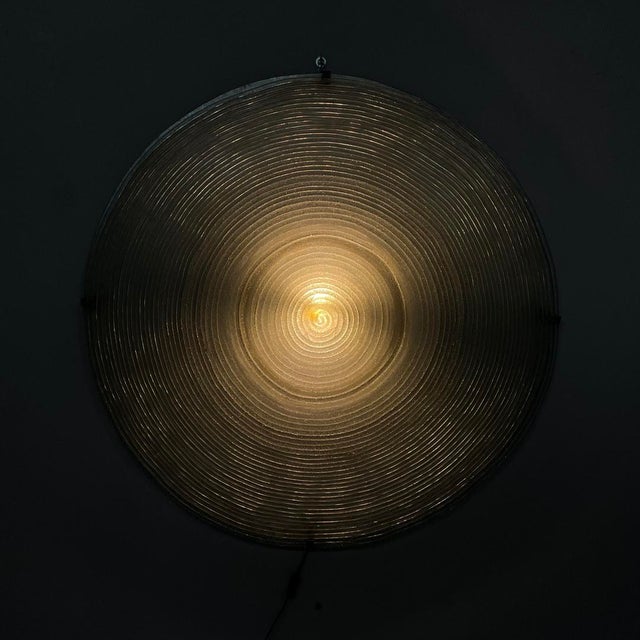 Italian modern wall lamp by Jacopo Foggini for Design Gallery Milano, 1990s Wall lamp featuring a circular metal frame....