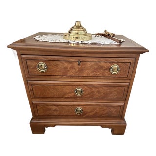 Vintage Drexel Heritage Night Stand in Burlwood and Walnut Marquetry. For Sale
