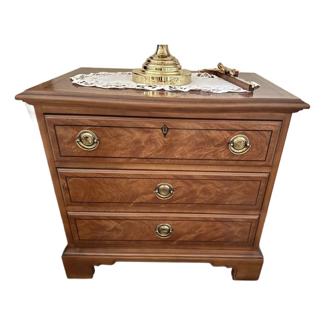 Vintage Drexel Heritage Night Stand in Burlwood and Walnut Marquetry. For Sale