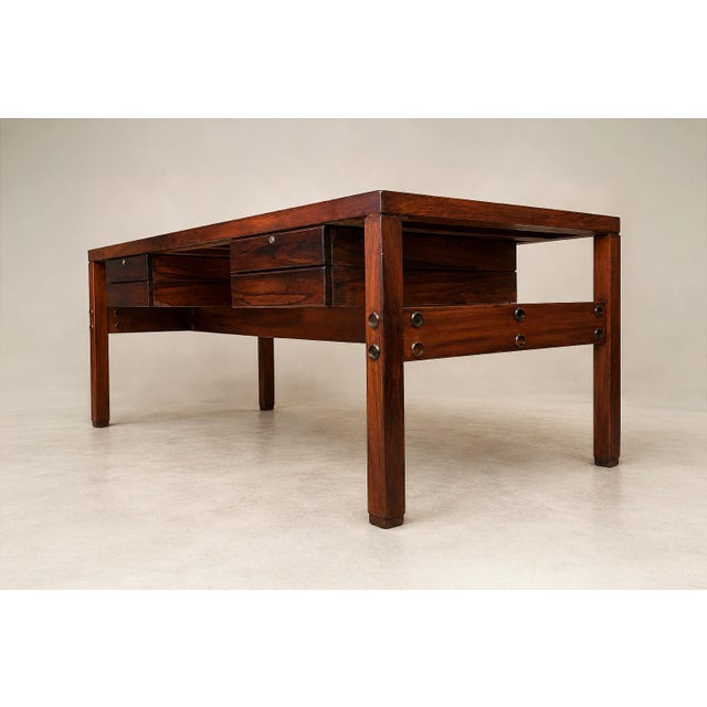 Brazilian Modern Monumental Executive Desk in Rosewood, Sergio Rodrigues, 1959 For Sale - Image 16 of 18