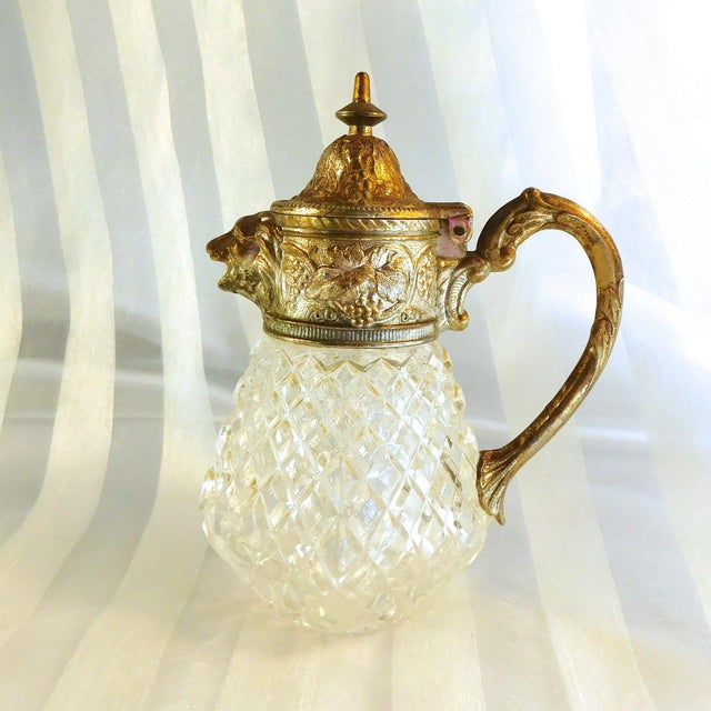 Contemporary 1940s Cut Crystal Syrup Pitcher With Lion Head Spout # 26756 For Sale - Image 3 of 5