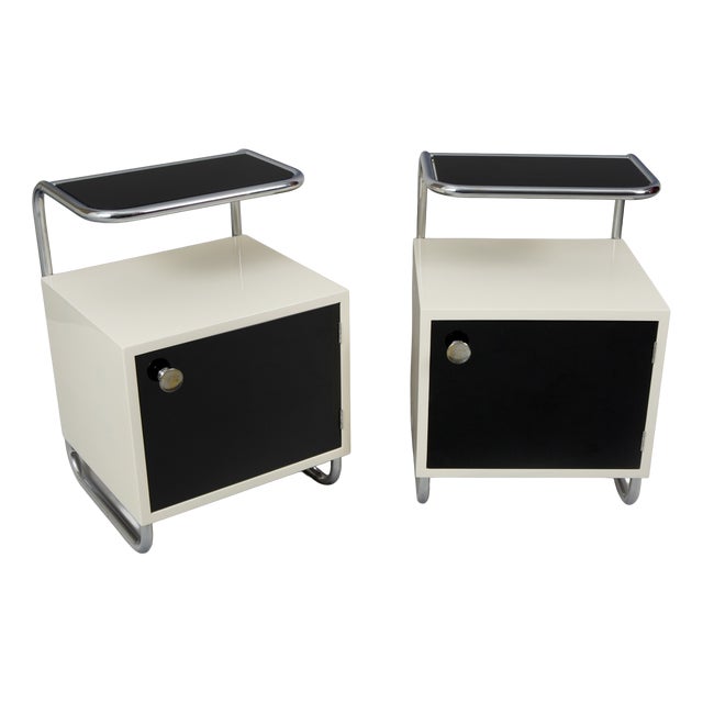 Czech Bauhaus Bedside Tables in Chrome-Plated Steel, 1940s, Set of 2 For Sale