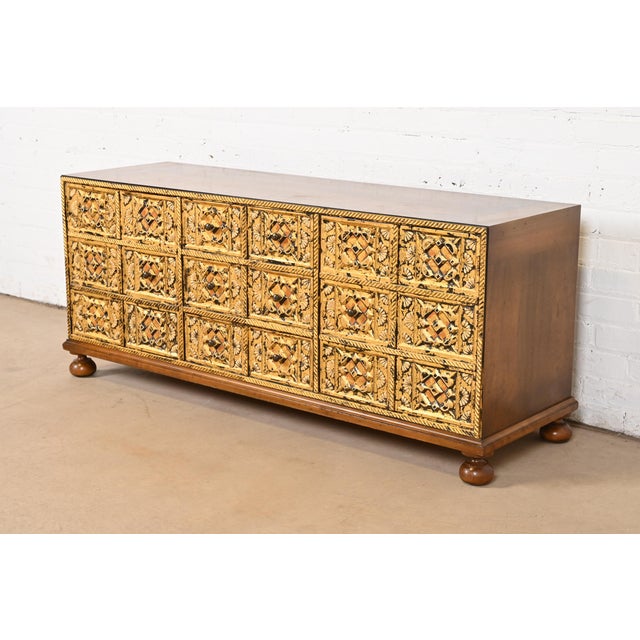 Mid-Century Modern John Widdicomb Mediterranean Treasure Chest Low Credenza, 1960s For Sale - Image 3 of 12