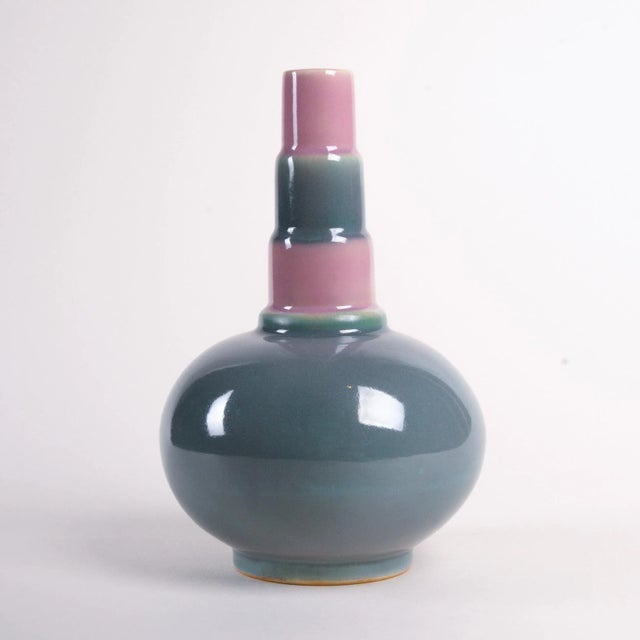 Mid-Century Modern Roseville Futura "The Bottle" Vase, American Art Pottery For Sale - Image 3 of 10