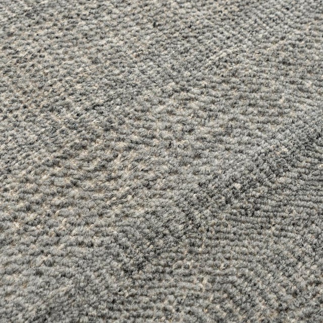 Modern Zoe Rose Grass Modern Wool Gray-Ivory Hand Woven Rug 12ft X 15ft For Sale - Image 3 of 8