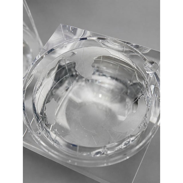 Alessandro Albrizzi Italian Lucite World Globe Ice Bucket, 1960s For Sale - Image 9 of 9