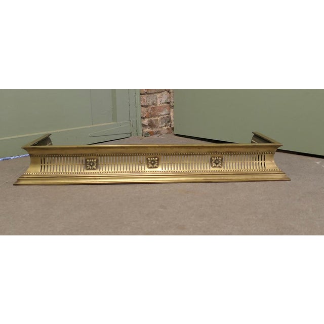 Fine Quality Victorian Pierced Brass Fender This is a Victorian Pierced Brass Fender it has shaped sides and pierced brass...