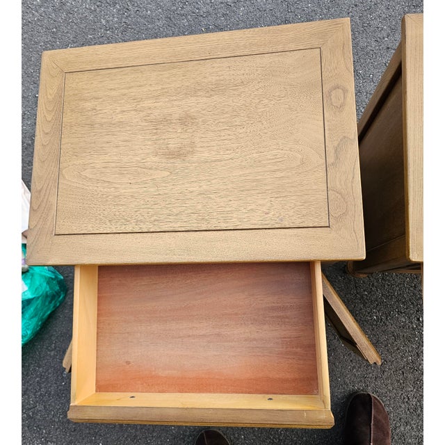 Mid 20th Century Pair of White Furniture Italian Tuscan Style Fruitwood Bedside Tables For Sale - Image 10 of 10
