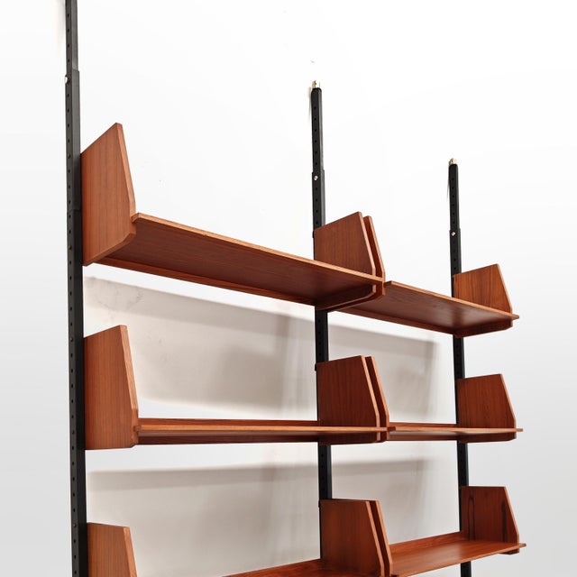 1960s Vintage Swedish Cielo Terra Bookcase in Teak Wood, Black Metal Uprights and Brass Ends, 1950s For Sale - Image 5 of 18