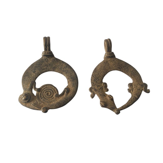 Metal VTG Set of Two Gan Bronze Amulet Pendant/Gold Weight / Burkina Faso For Sale - Image 7 of 7