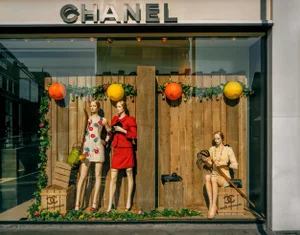 Guy Sargent, Chanel 1 London, Photograph