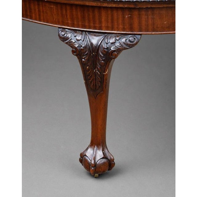 1910s Edwardian Extending Dining Table and 12 Chairs in Mahogany, 1910, Set of 13 For Sale - Image 5 of 8
