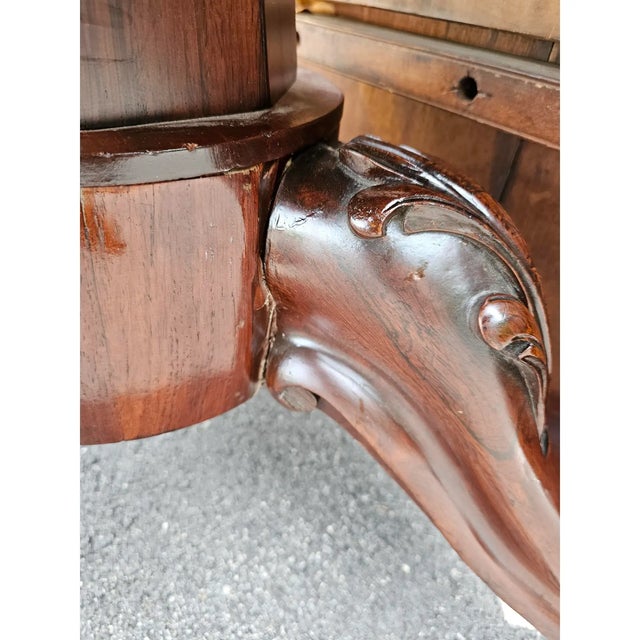 Wood 19th Century English Victorian Rosewood Tilt-Top Marquetry Coffee Table For Sale - Image 7 of 12