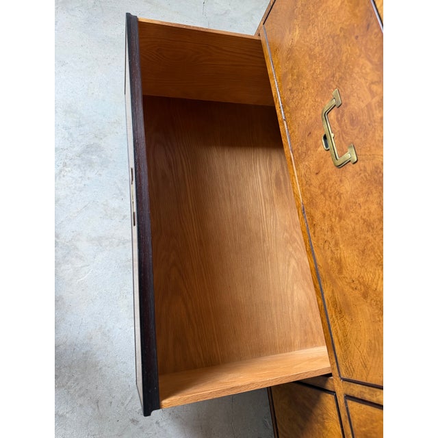 1970’s John Widdicomb Campaign Mid-Century Burlwood & Brass 9-Drawer Lowboy Dresser For Sale - Image 10 of 13