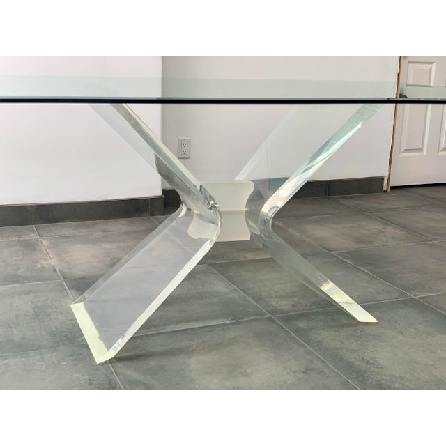1970s Lucite Glass 'Lion in Frost' Dining Table For Sale In Phoenix - Image 6 of 10
