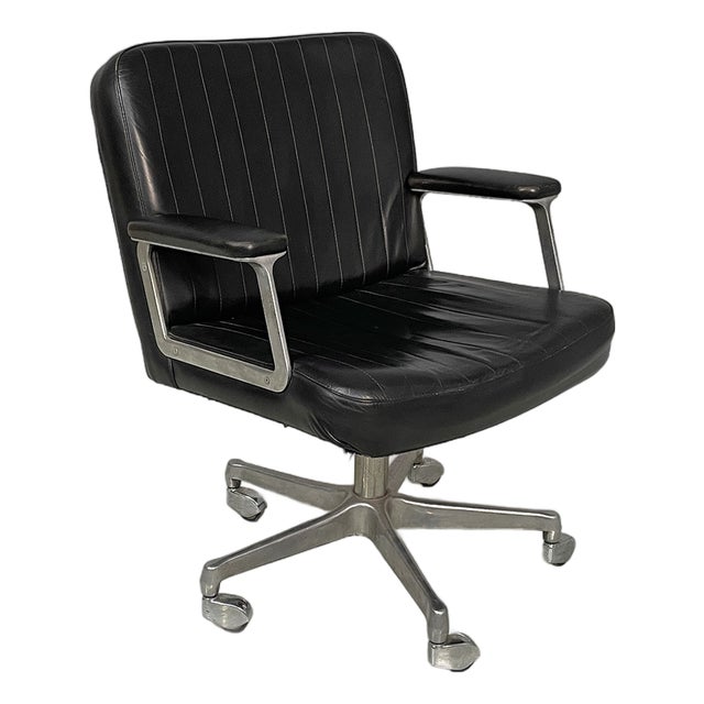 Italian Modern Leather and Metal Armchair by Osvaldo Borsani for Tecno, 1970s For Sale