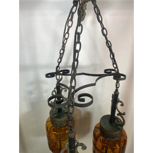 Mid Century Spanish Gothic 3 Pendant Amber Swag Chandelier For Sale In New York - Image 6 of 13
