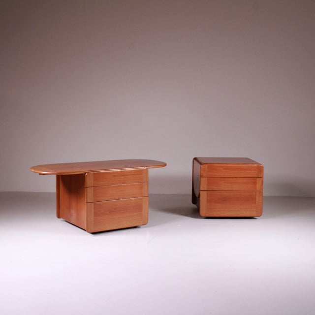 Bedside Tables by Afra & Tobia Scarpa for Molteni, Set of 2 For Sale - Image 9 of 9