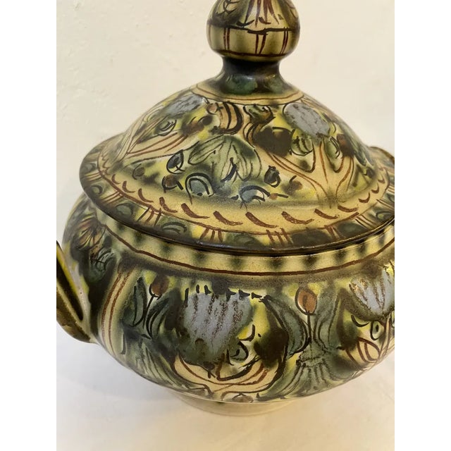 Hand-Painted Ceramic with Lid from Keraluc Quimper, France, 1950s For Sale - Image 5 of 9